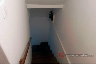012 2031 01 kastela stone house for sale