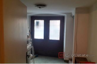 012 2031 01 kastela stone house for sale