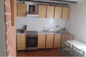 012 2031 02 kastela stone house for sale