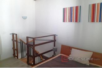 012 2031 02 kastela stone house for sale