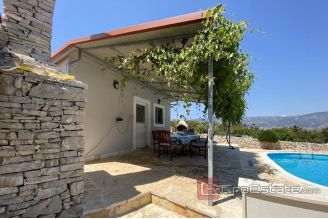 020 2027 37 island hvar secluded stone house for sale