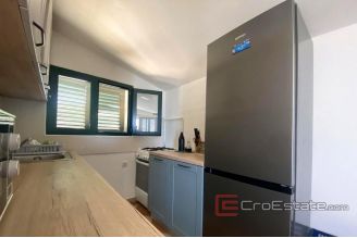 020 2027 37 island hvar secluded stone house for sale