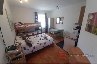 015 2016 467 Zadar house with apartments and pool for sale