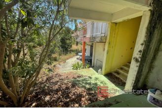 010 5026 30 Peljesac neglected summer resort in attractive location for sale