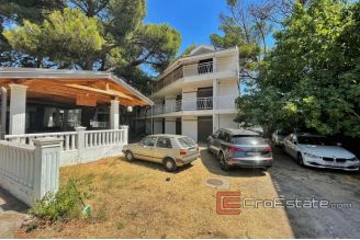 010 5026 30 Peljesac neglected summer resort in attractive location for sale