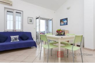 009 5029 30 Pula apartment with sea view for sale