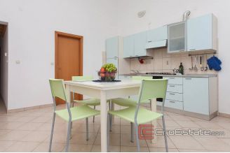 009 5029 30 Pula apartment with sea view for sale