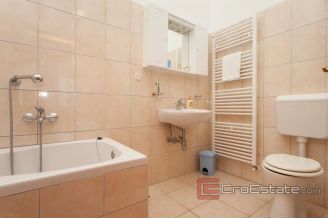 009 5029 30 Pula apartment with sea view for sale