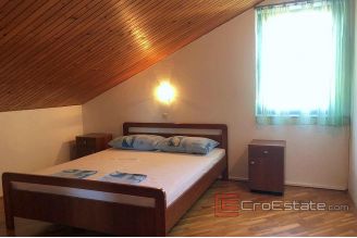 019 2033 02 Ciovo house with sea view for sale
