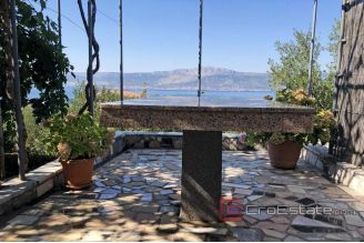 019 2033 02 Ciovo house with sea view for sale