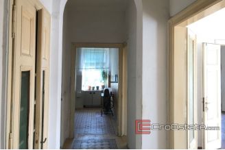010 2033 04 Split centar _two bedroom apartment in center of town for sale