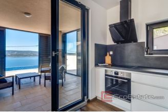 016 2016 468 Omis modern villa with pool for sale