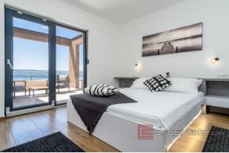 016 2016 468 Omis modern villa with pool for sale