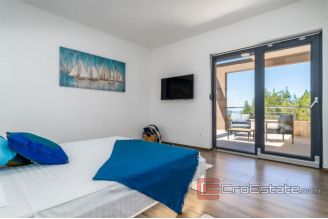 016 2016 468 Omis modern villa with pool for sale