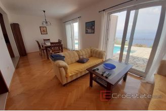 009 2029 10 Omis house with swimming pool and_sea_view for sale
