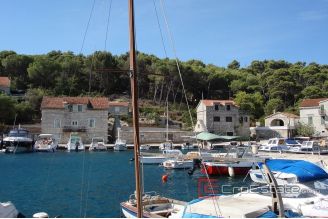 004 665 40 Solta building land with sea view for sale