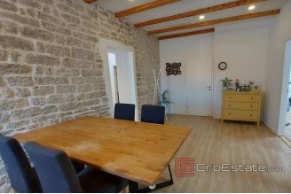 015 2030 03 Sibenik duplex apartment for tourist purposes for sale