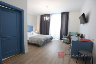 015 2030 03 Sibenik duplex apartment for tourist purposes for sale