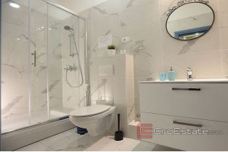 015 2030 03 Sibenik duplex apartment for tourist purposes for sale