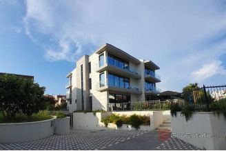 020 2031 06 kastela hotel under construction sale