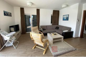 019 2034 03 island brac house with pool and sea view for sale