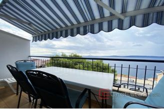 0017 2034 05 Ciovo spacious house with sea view for sale