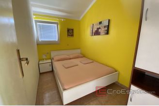 0017 2034 05 Ciovo spacious house with sea view for sale