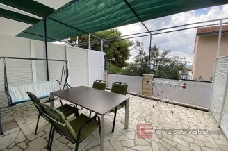 0017 2034 05 Ciovo spacious house with sea view for sale