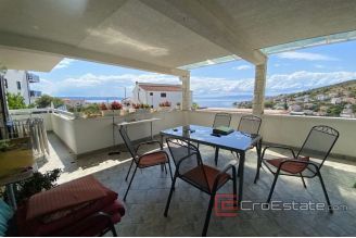 0018 2034 06 Ciovo house with pool and sea view for sale