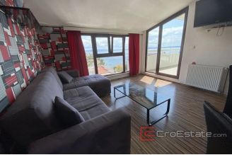 0018 2034 06 Ciovo house with pool and sea view for sale