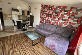 0018 2034 06 Ciovo house with pool and sea view for sale