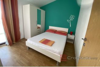 0018 2034 06 Ciovo house with pool and sea view for sale