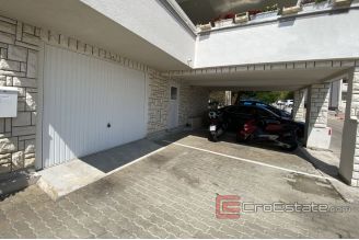 0018 2034 06 Ciovo house with pool and sea view for sale