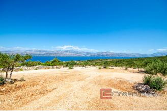 019 2011 95 Brac land house sea view for sale