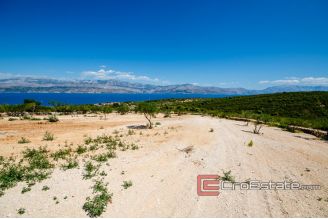 019 2011 95 Brac land house sea view for sale