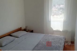 0009 2033 07 Solta duplex apartment with sea view for sale