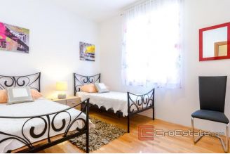0013 2018 164 Split Znjan two bedroom apartment with terrace for rent