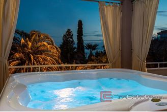 0013 2018 164 Split Znjan two bedroom apartment with terrace for rent