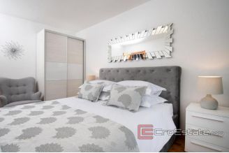 0011 2018 165 Split Znjan penthouse with terrace for rent