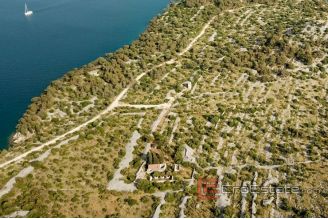 0006 5037 30 Sibenik large land with a ruin for sale