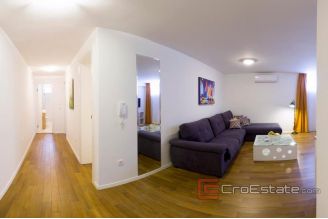 0010 2018 167 Split Bacvice two apartment in new building with pool for rent