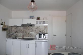009 2031 08 island murter house with sea view for sale