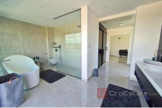 020 2025 83 island ciovo newly built luxury villa for sale