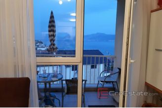 0006 2115 02 Ciovo apartment with sea view for sale