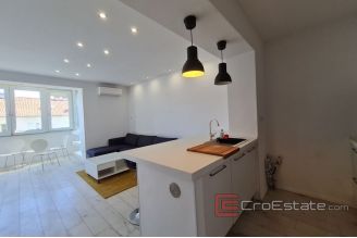 0009 2025 81 Split Meje modern two bedroom apartment near the sea for rent