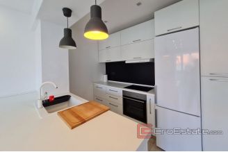 0009 2025 81 Split Meje modern two bedroom apartment near the sea for rent