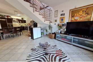 0008 2025 82 Trogir stone house with a yard in center for sale