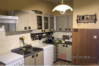 016 2033 08 Solta house first row to sea for sale