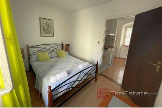 0008 2030 05 Split centar stone house in center for sale