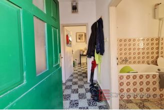 0010 5034 30 Kastela stone house in the old town for sale